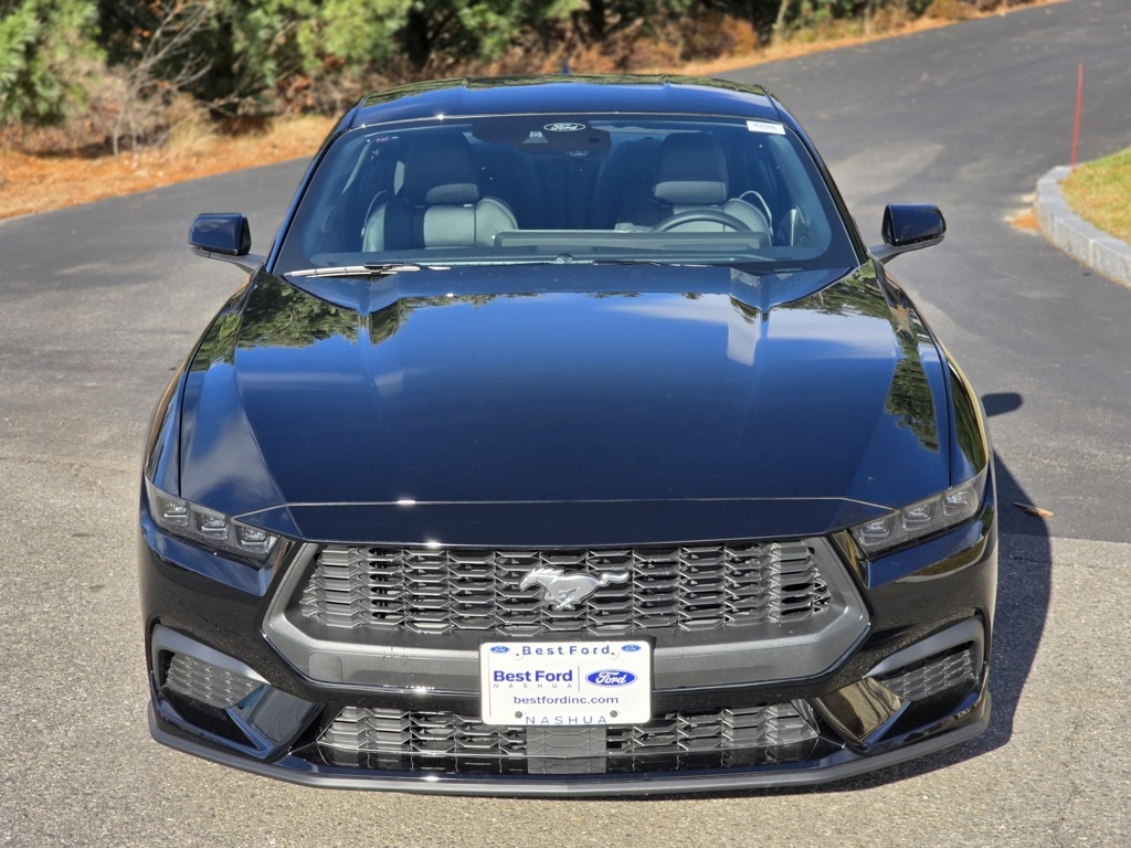 2026 Ford Mustang EcoBoost Premium photo 4