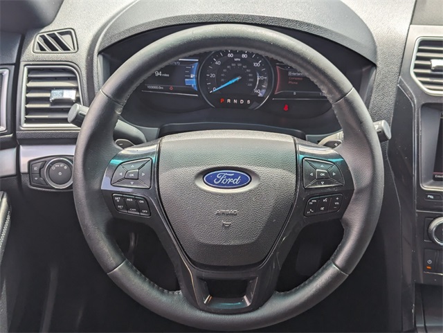 2016 Ford Explorer XLT photo 8