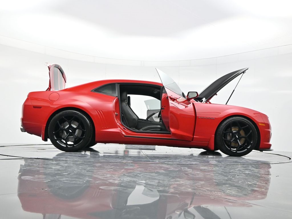 2010 Chevrolet Camaro SS photo 47