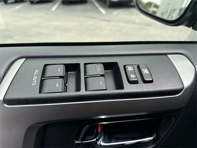 2024 Toyota 4Runner SR5 photo 12