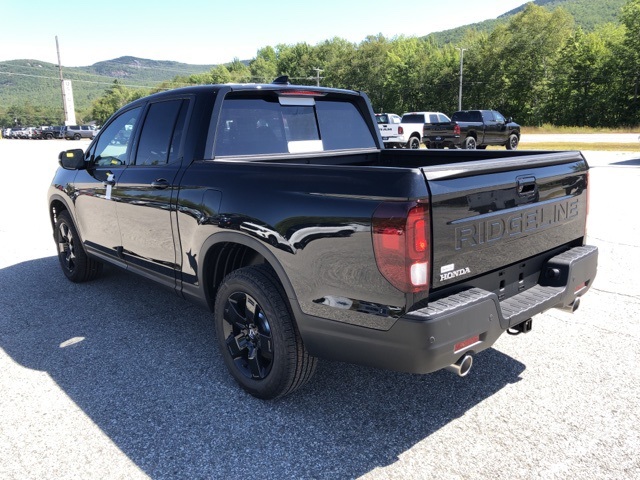 2025 Honda Ridgeline Black Edition photo 5