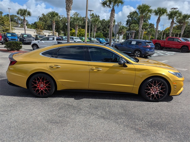 2020 Hyundai Sonata SEL Plus photo 3