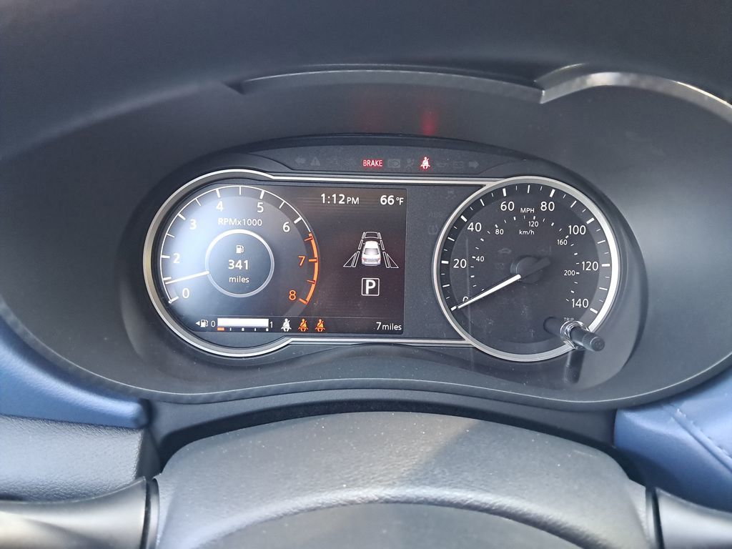 2025 Nissan Versa 1.6 SV photo 15