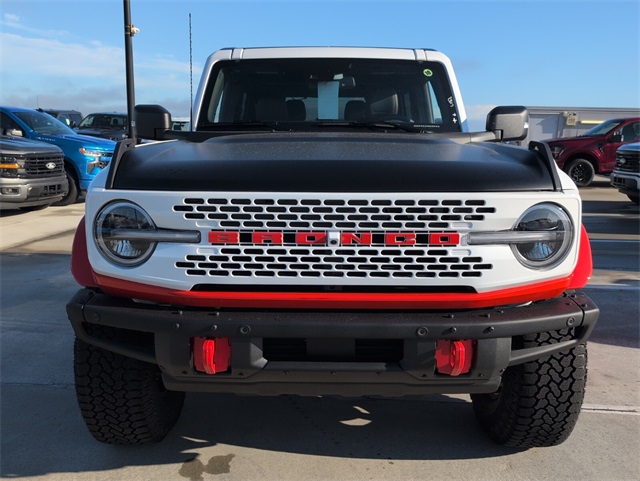2025 Ford Bronco First Edition photo 3