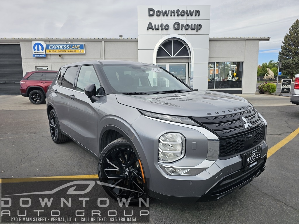 2023 Mitsubishi Outlander Black Edition