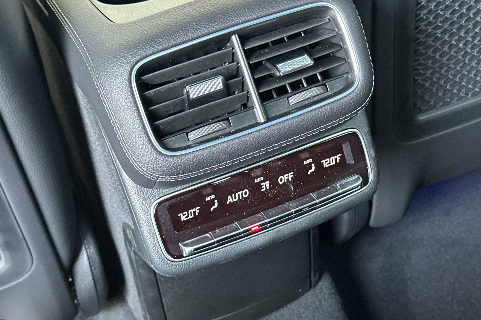 2025 Mercedes Benz GLS 450 4MATIC photo 23