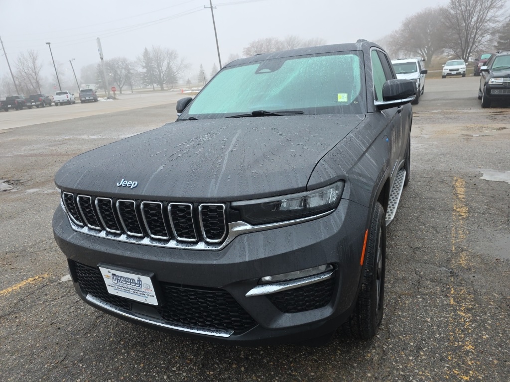 2023 Jeep Grand Cherokee 4xe's photo