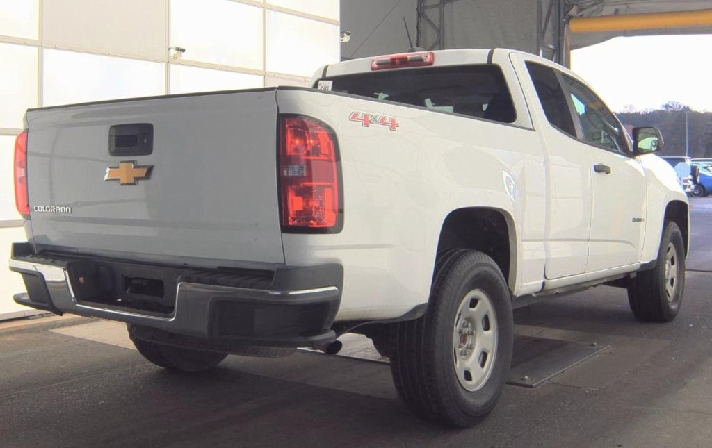 2019 Chevrolet Colorado Work Truck photo 2