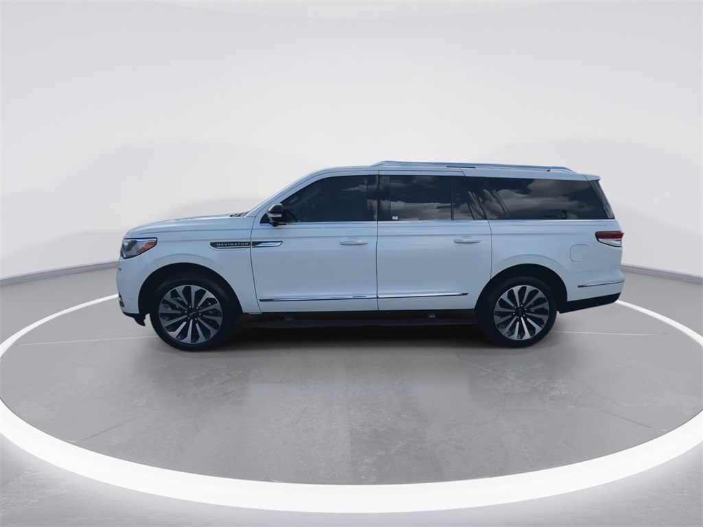 2024 Lincoln Navigator L Reserve photo 4