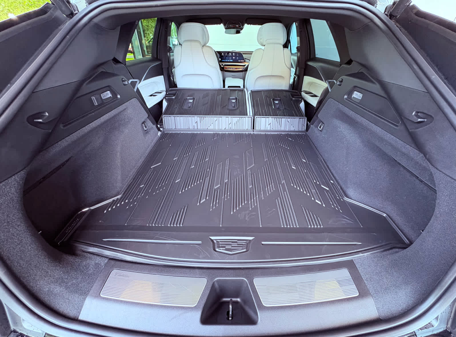 2025 Cadillac Lyriq Sport photo 26