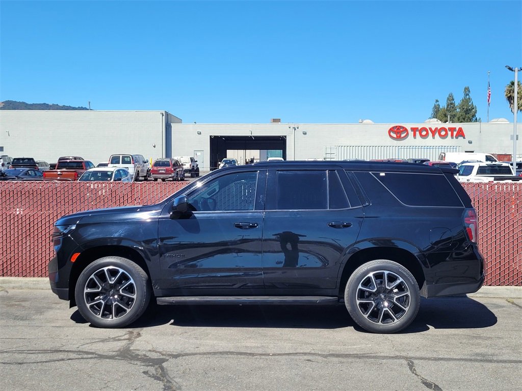 2021 Chevrolet Tahoe RST photo 2