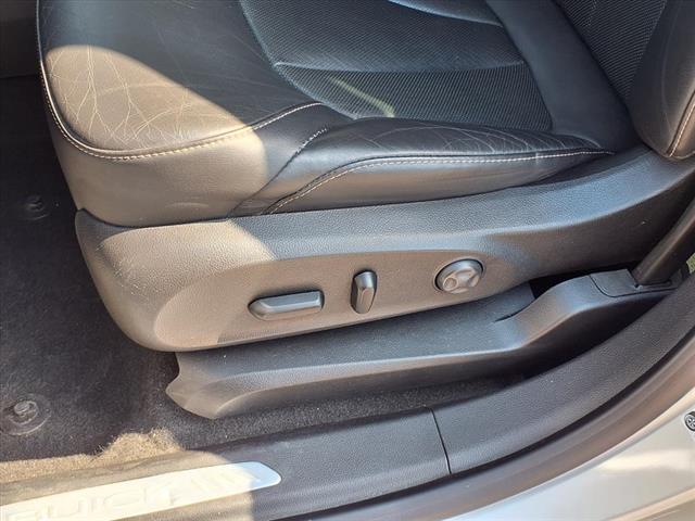 2018 Buick Envision Essence photo 4