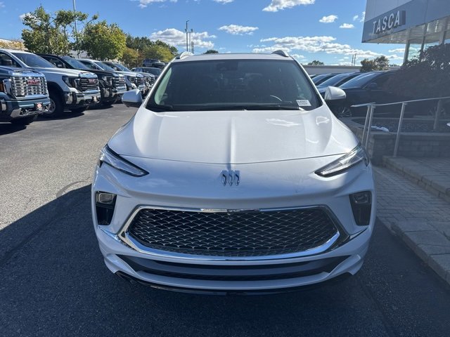 2026 Buick Encore GX Avenir photo 2
