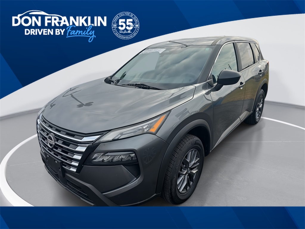 2024 Nissan Rogue S's photo