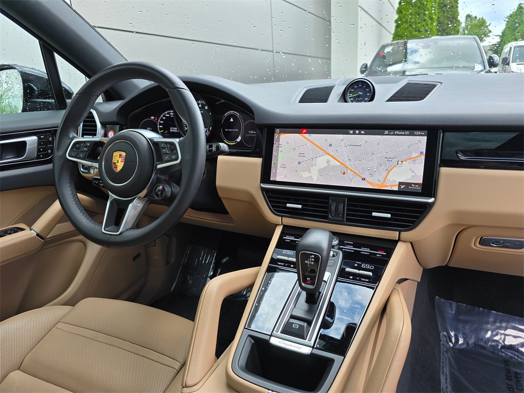 2021 Porsche Cayenne E-Hybrid Coupe Base photo 33