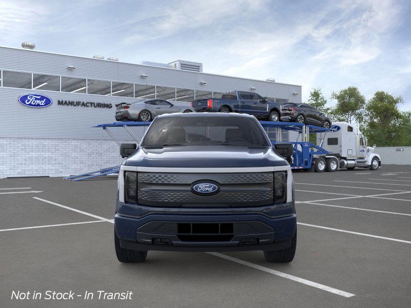 2025 Ford F-150 Lightning photo 4