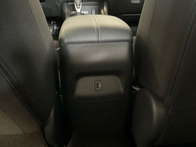 2025 Nissan Sentra SV photo 19