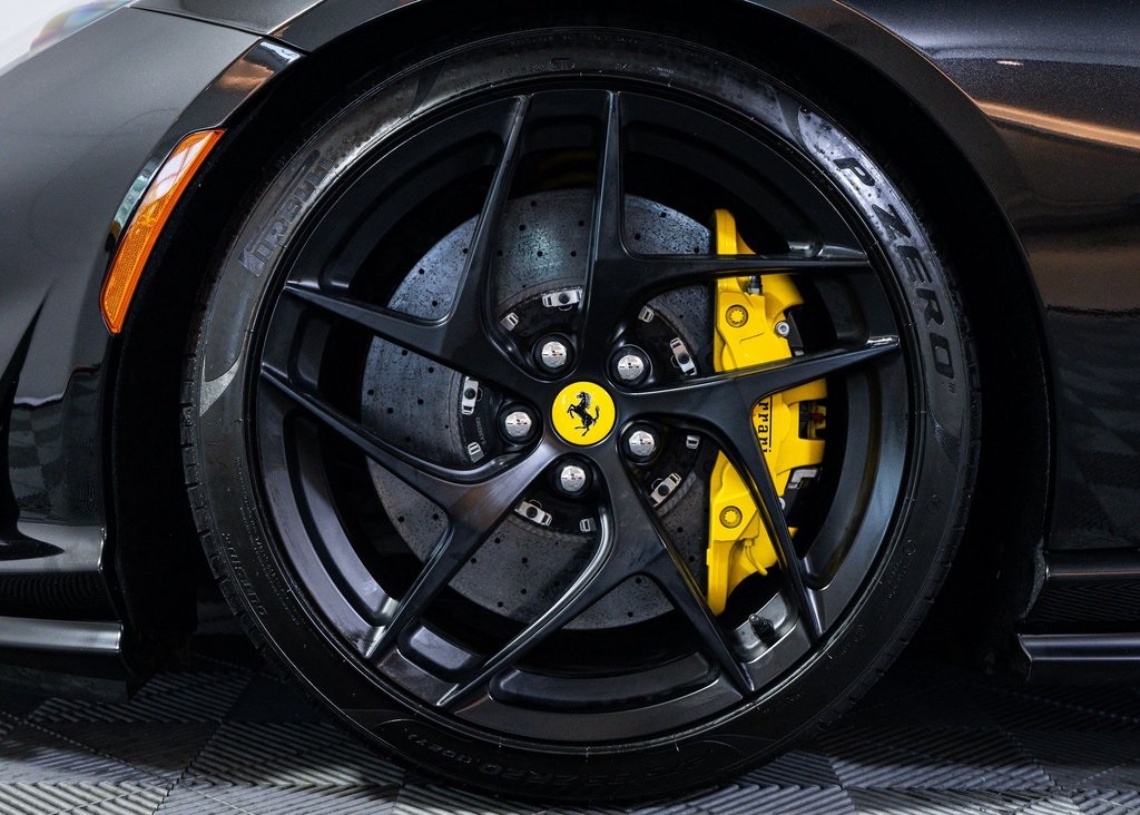 2020 Ferrari 812 Superfast Base photo 5