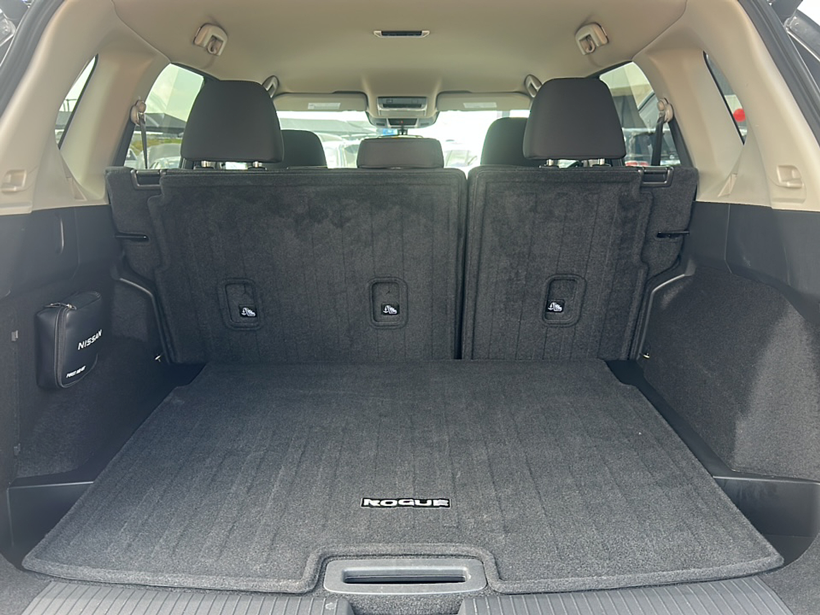 Certified Used 2025 Gun Metallic Nissan SV FWD image 21