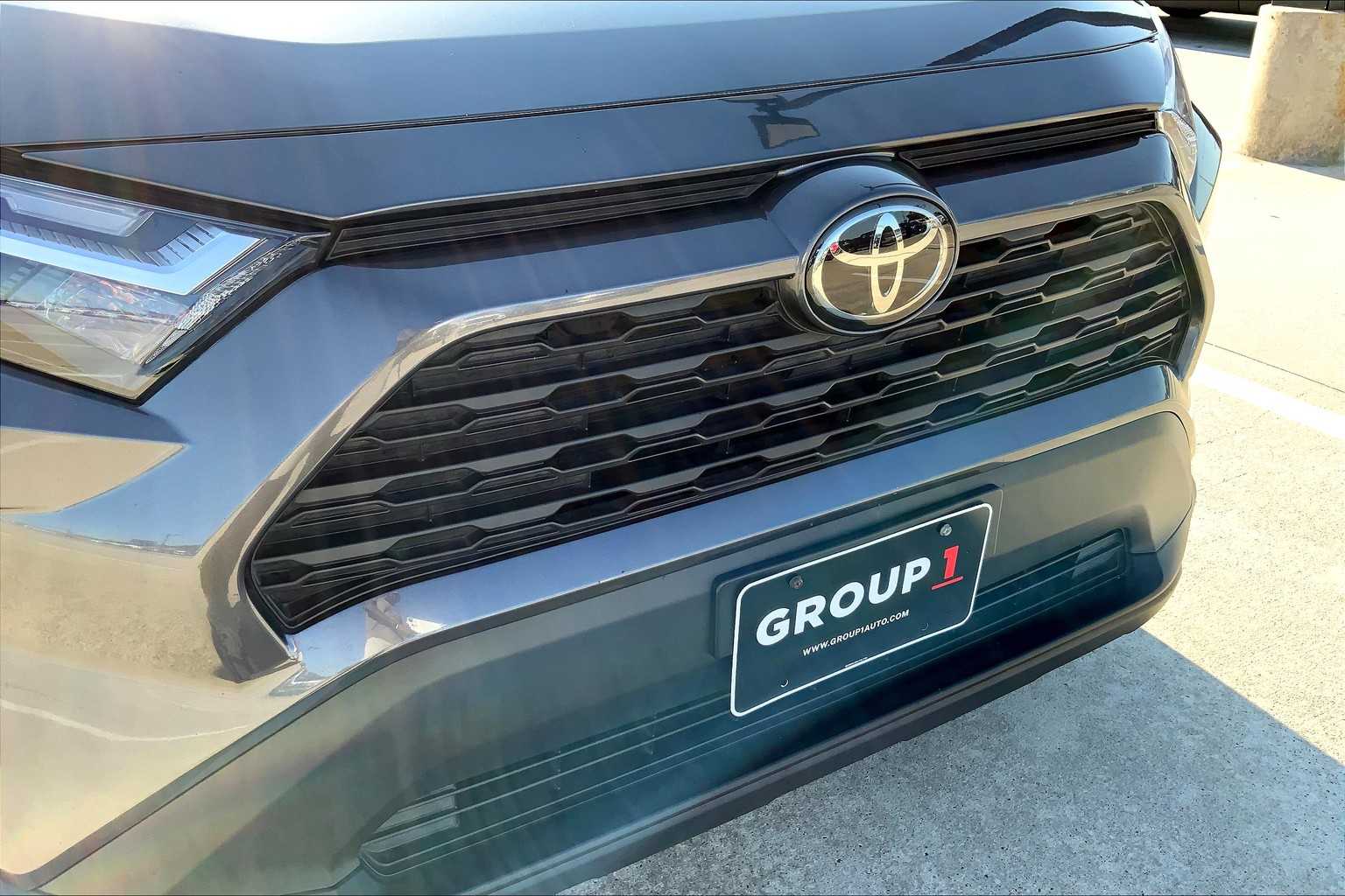 2024 Toyota RAV4 XLE photo 26