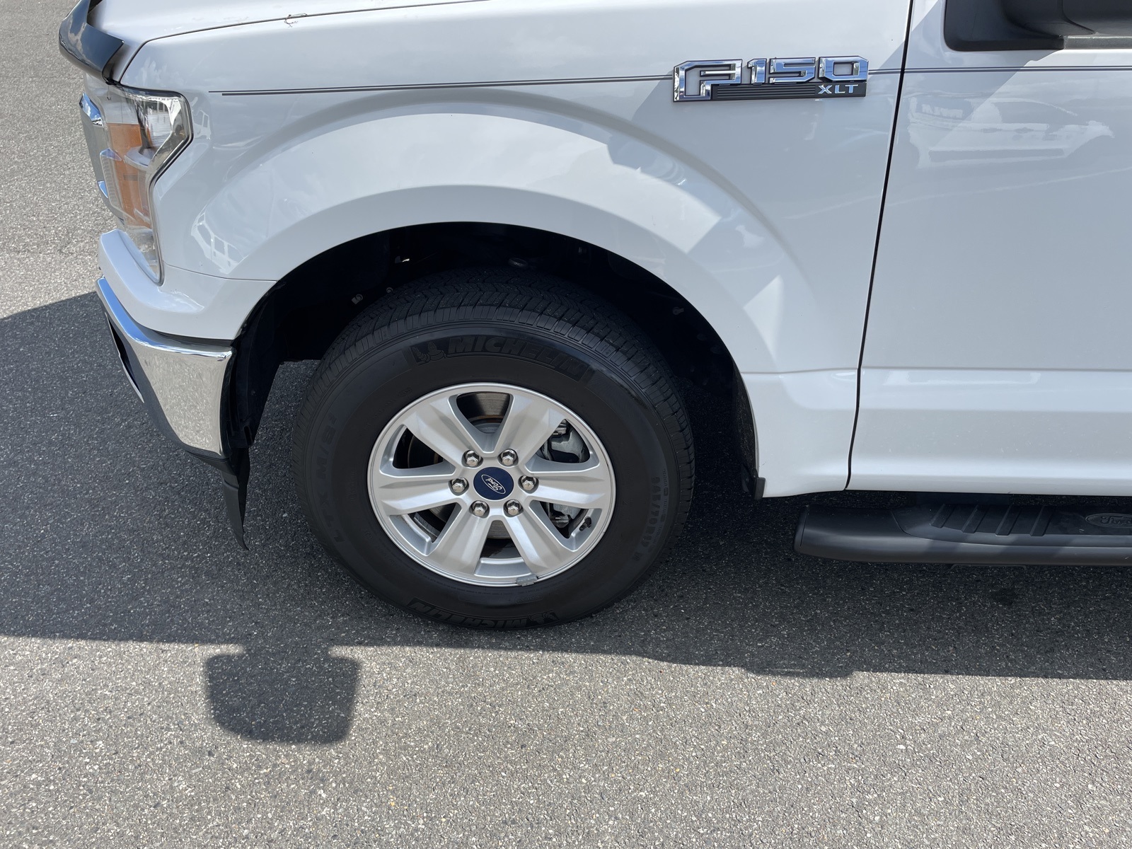 2020 Ford F-150 XLT photo 8