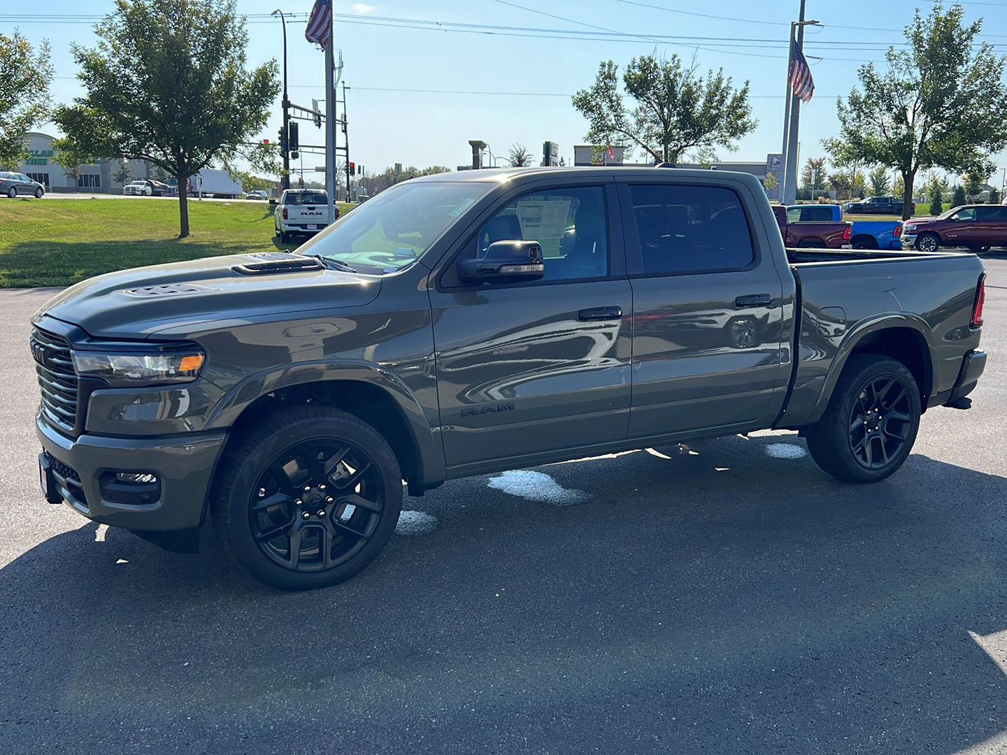 2026 RAM Ram 1500 Pickup Laramie's photo