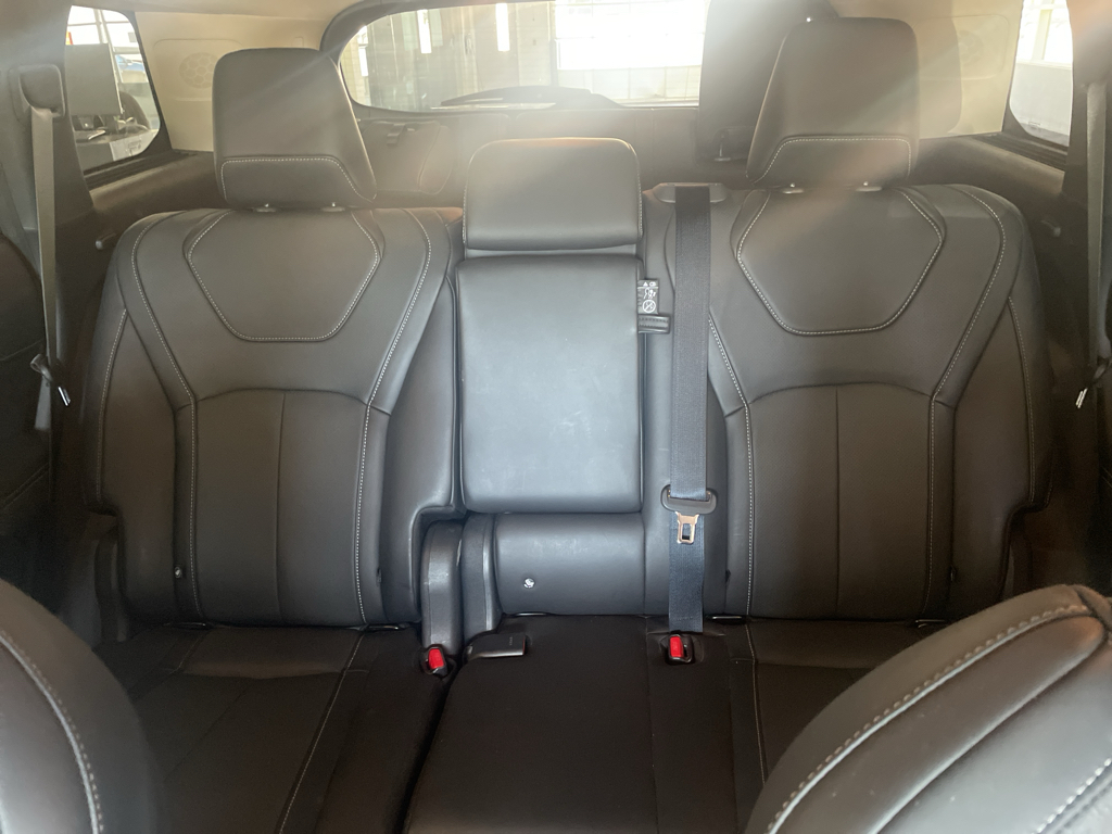 2022 Infiniti QX60 Luxe photo 9