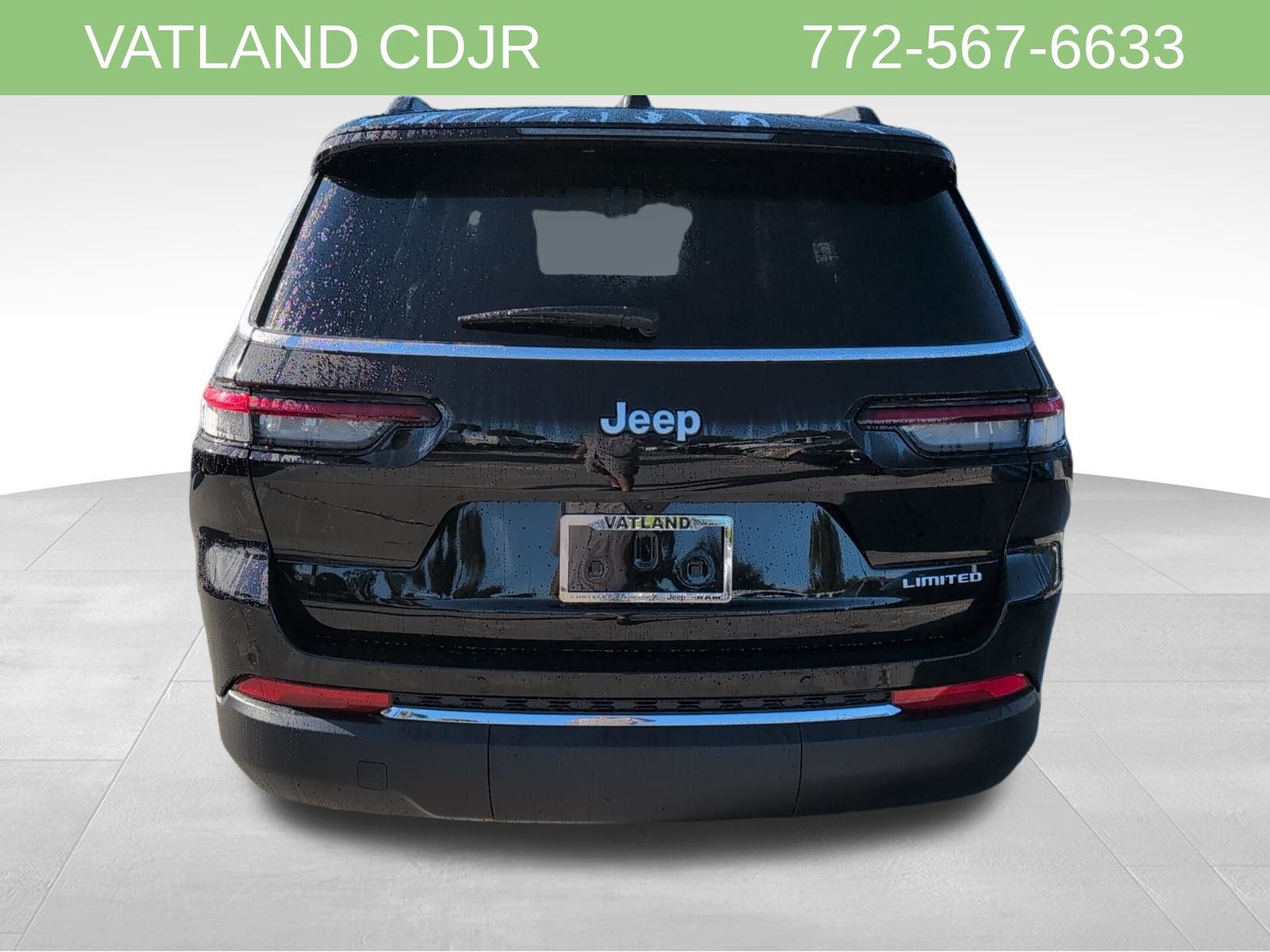 2025 Jeep Grand Cherokee Limited photo 3