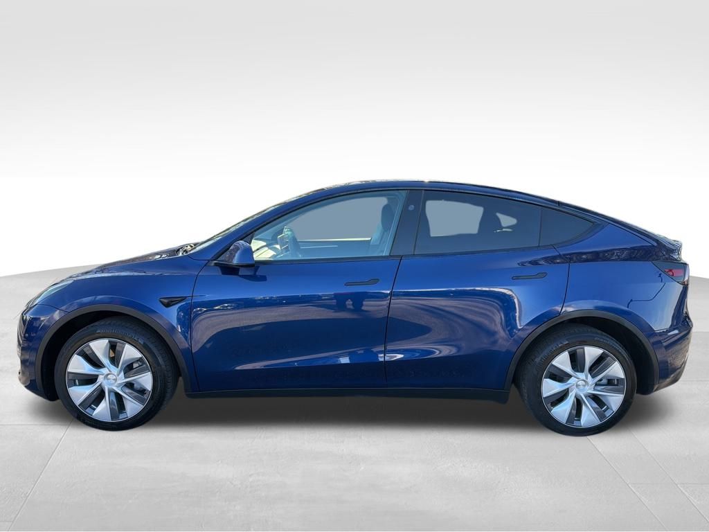 Used 2024 Tesla Model Y Long Range with VIN 7SAYGDEE7RF989149 for sale in Virginia Beach, VA