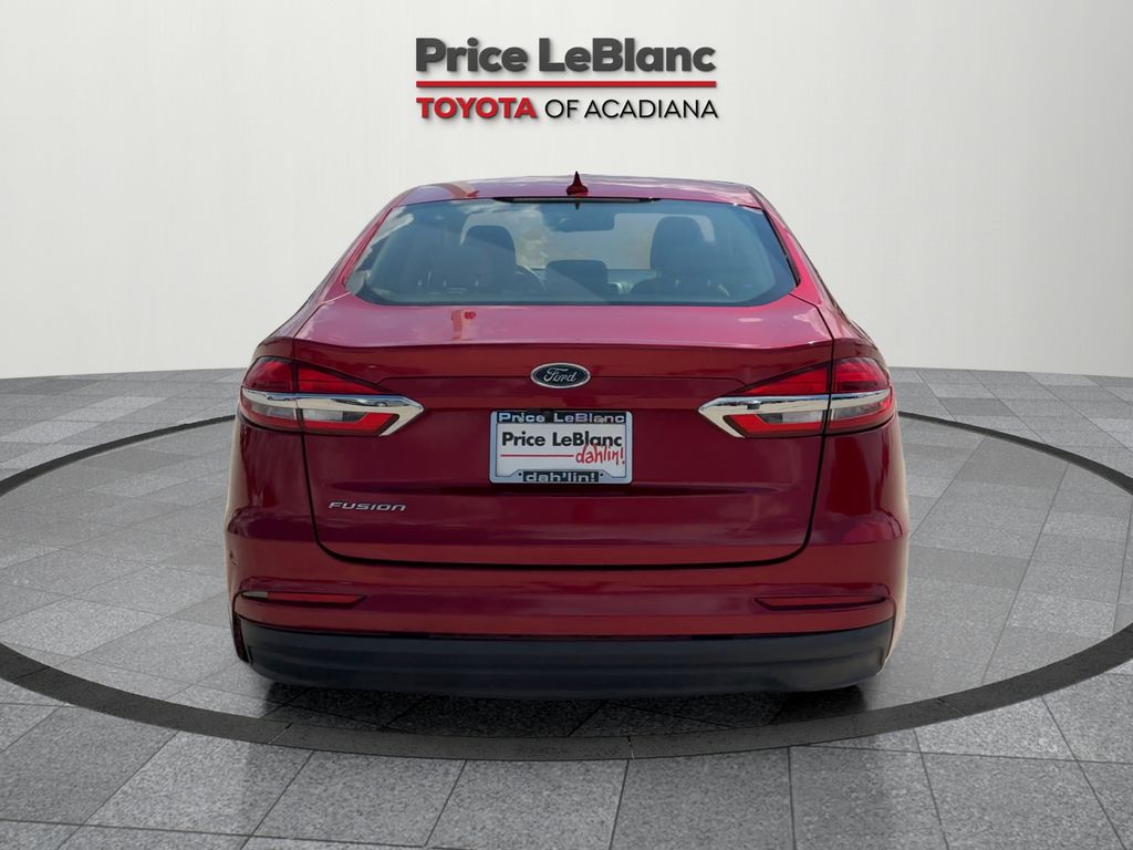 2020 Ford Fusion S photo 6