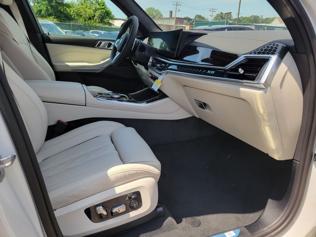 2026 Bmw X5 xDrive50e photo 11