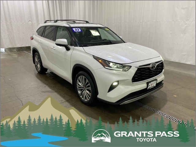 2023 Toyota Highlander Platinum