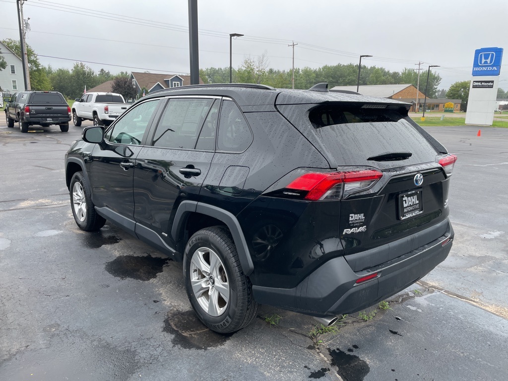 2021 Toyota RAV4 Hybrid XLE photo 4