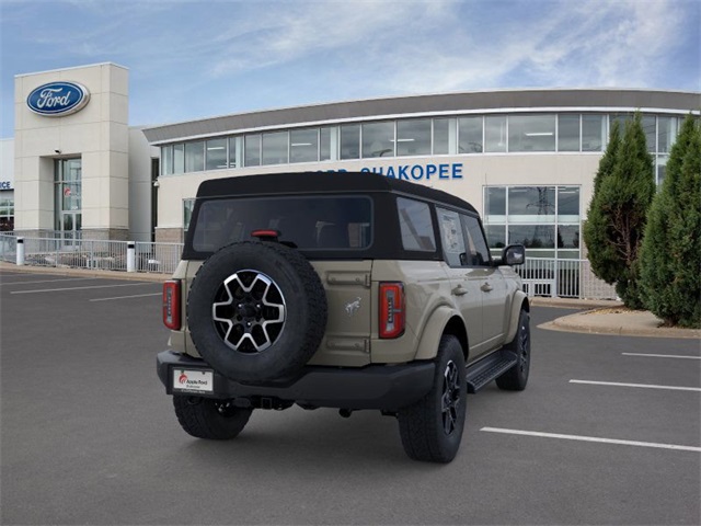 2025 Ford Bronco Outer Banks photo 3