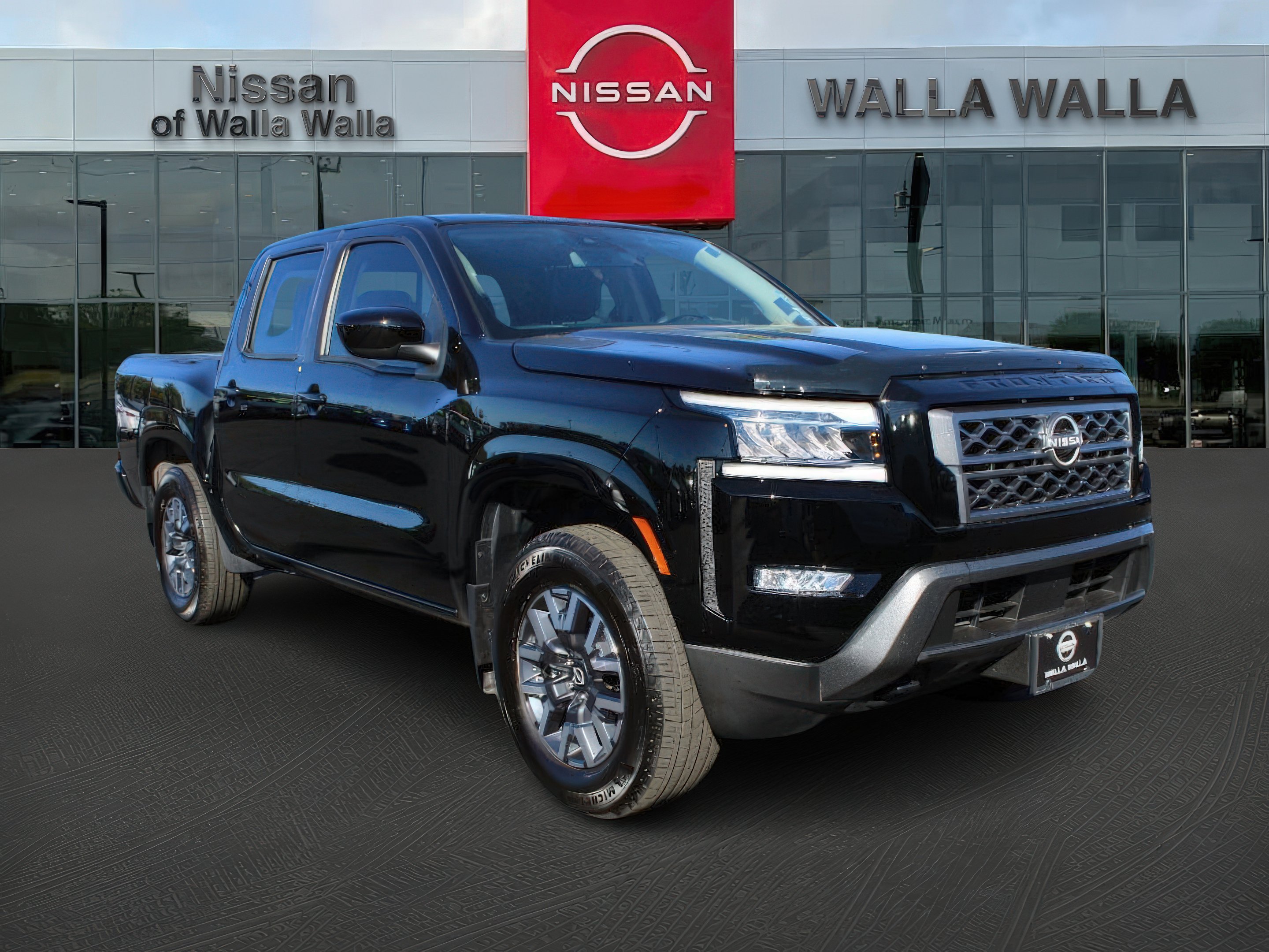 2024 Nissan Frontier SL's photo