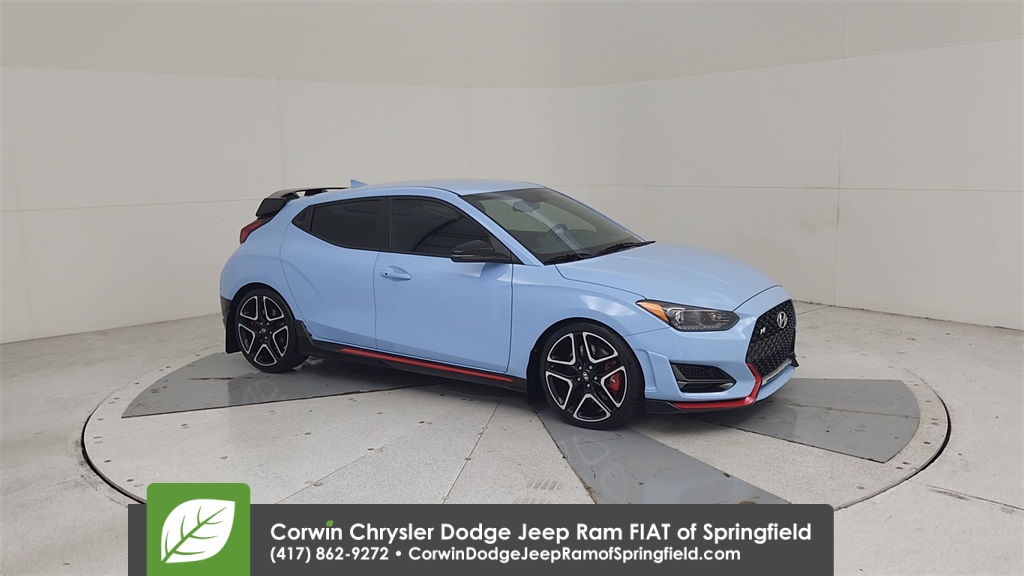 2020 Hyundai Veloster N photo 2