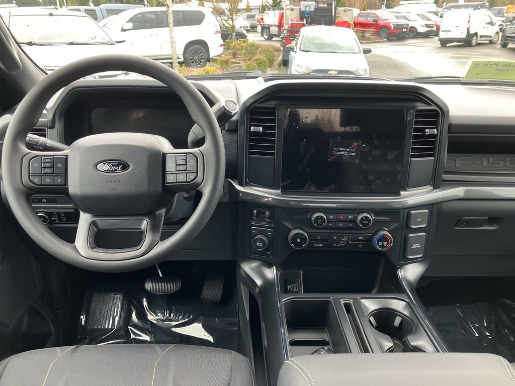 2025 Ford F-150 STX photo 4