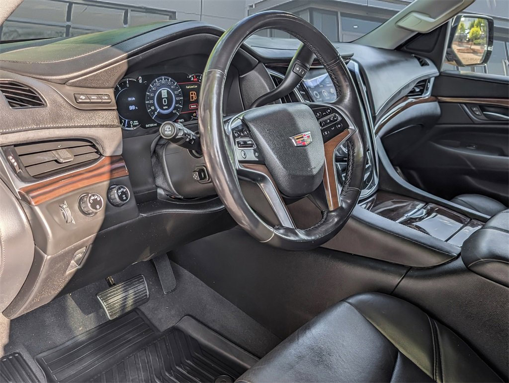 2018 Cadillac Escalade Premium Luxury photo 10
