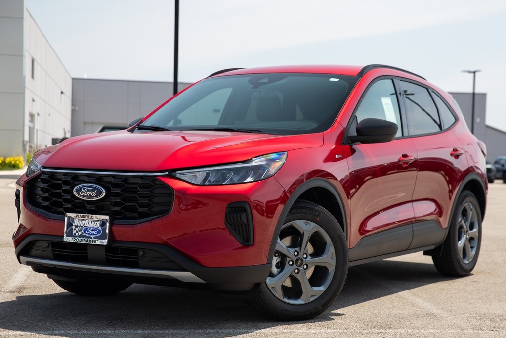 2025 Ford Escape ST-Line photo 4
