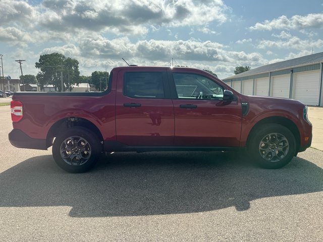 2025 Ford Maverick XLT photo 3