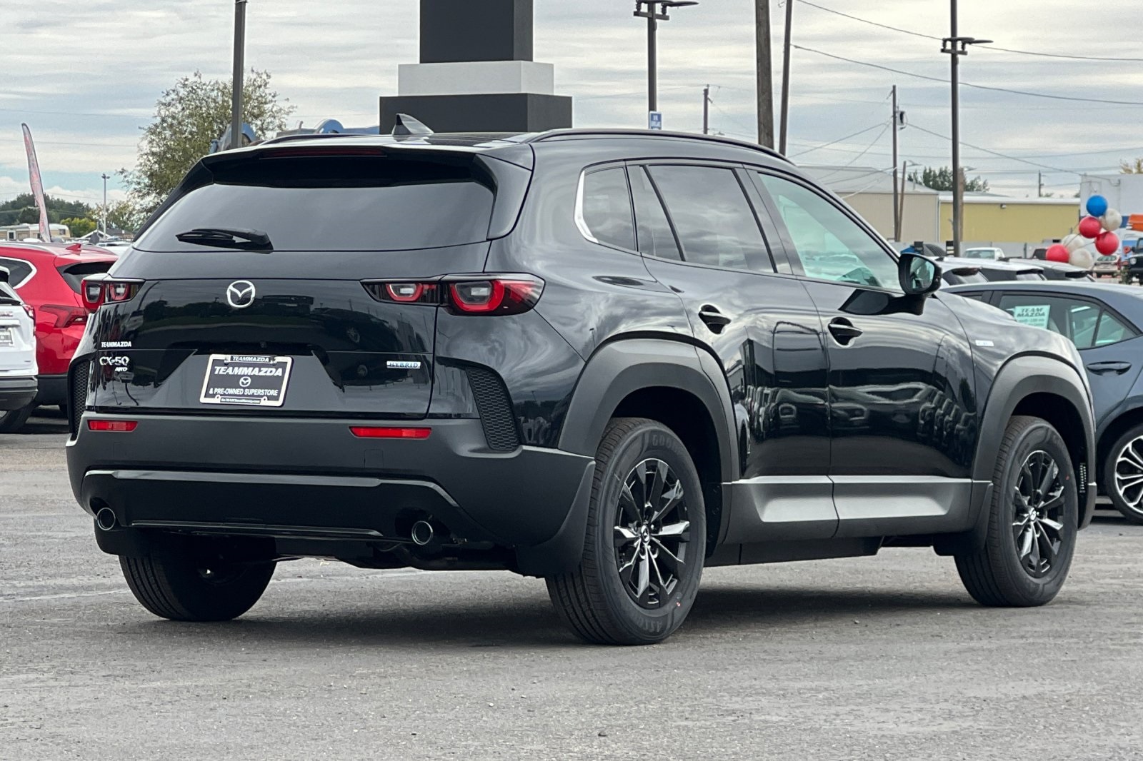 2025 Mazda CX-50 Premium photo 4