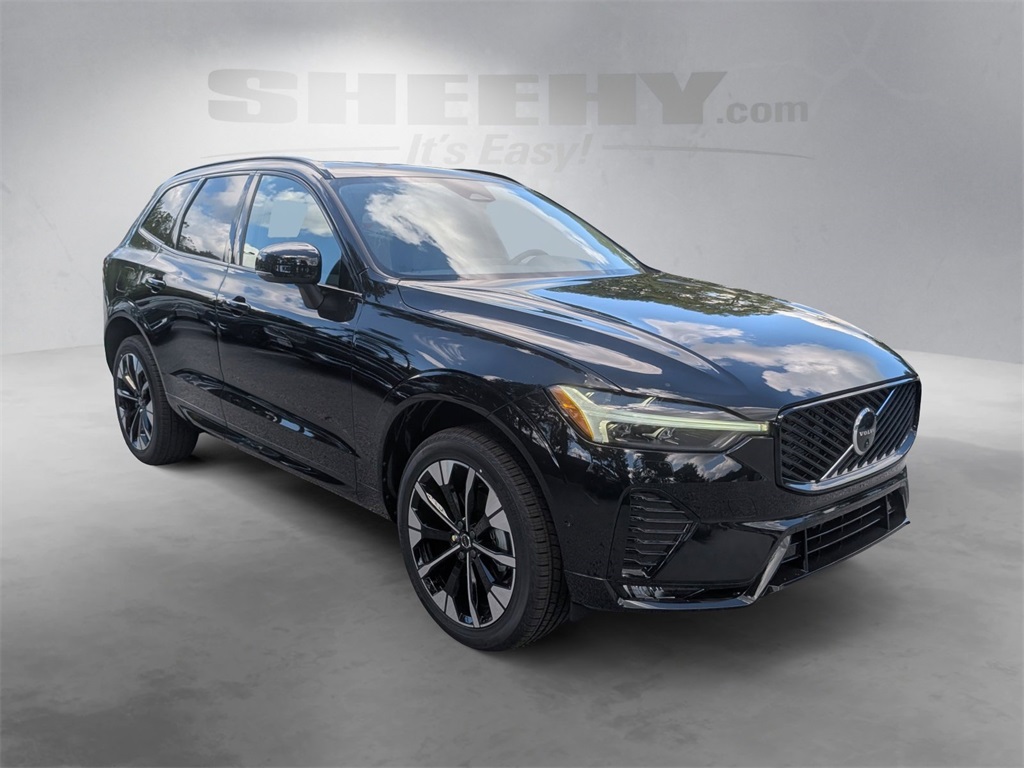 2026 Volvo XC60 B5 Plus photo 2