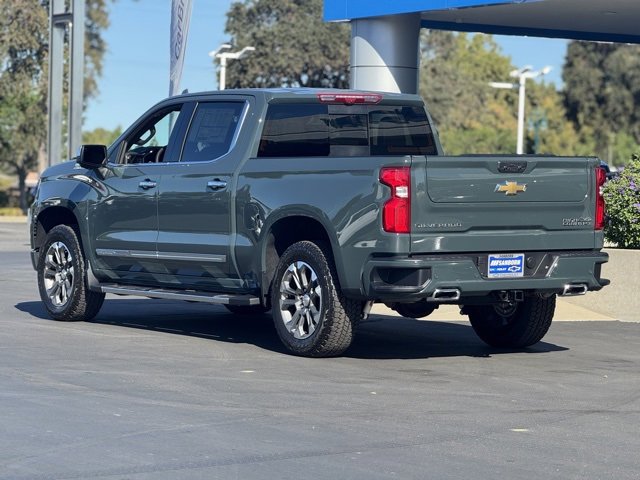 2026 Chevrolet Silverado 1500 High Country photo 3
