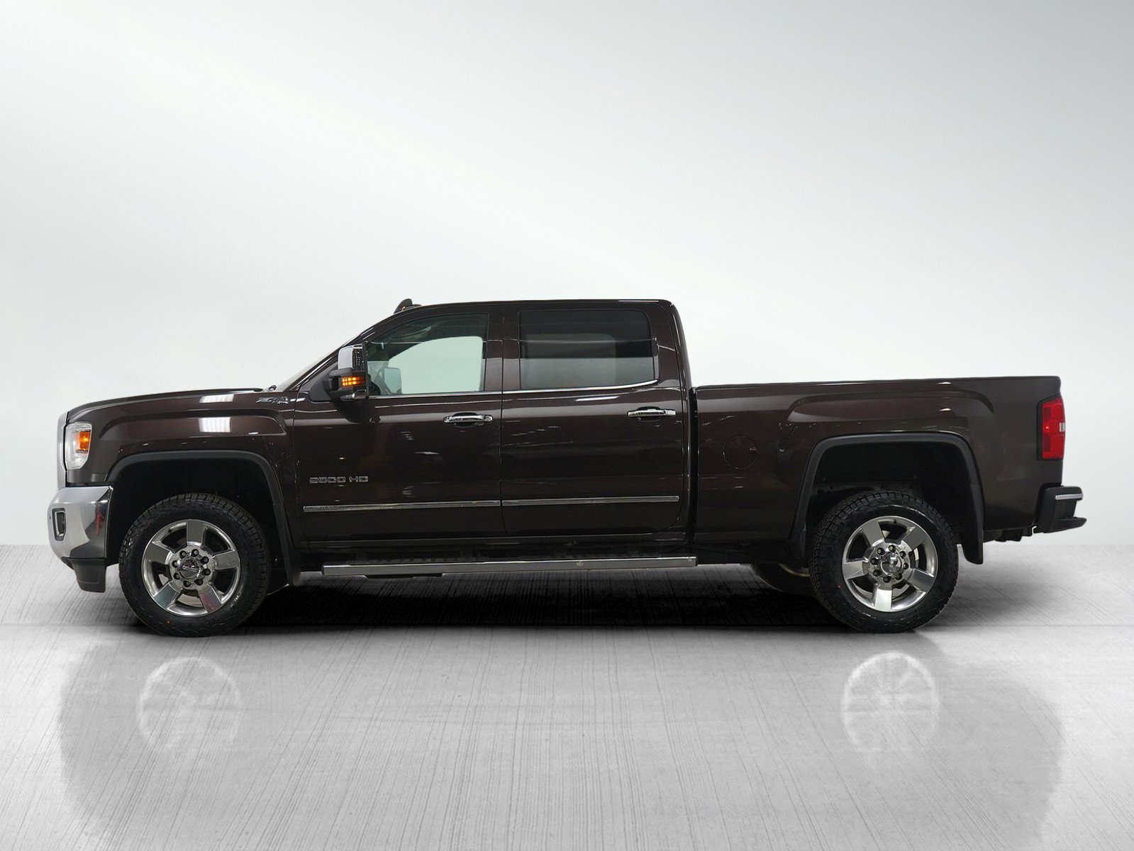 Used 2016 GMC Sierra 2500HD SLT with VIN 1GT12TEG6GF231692 for sale in Roseville, Minnesota