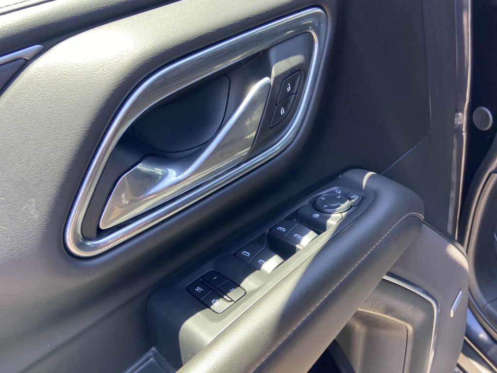 2024 Chevrolet Tahoe LT photo 12
