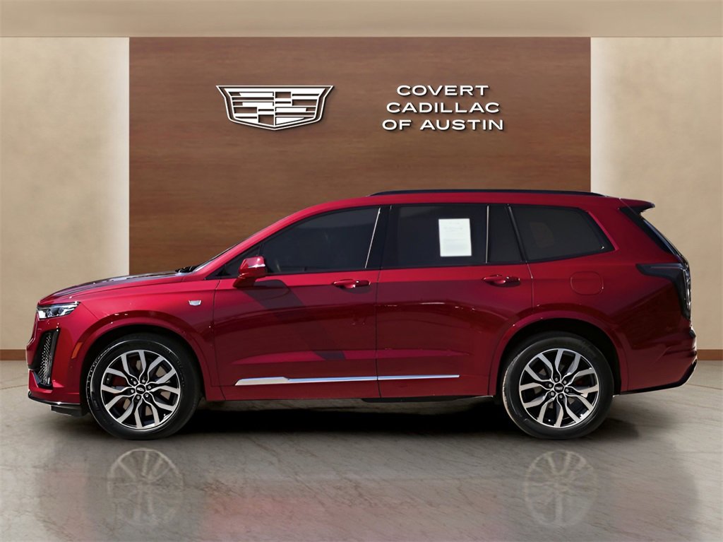 2023 Cadillac XT6 Sport photo 2