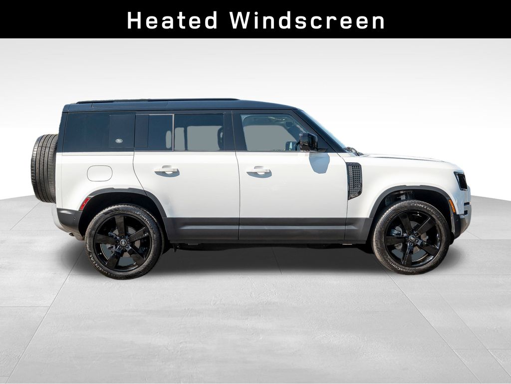 2024 Land Rover Defender 110 S photo 8