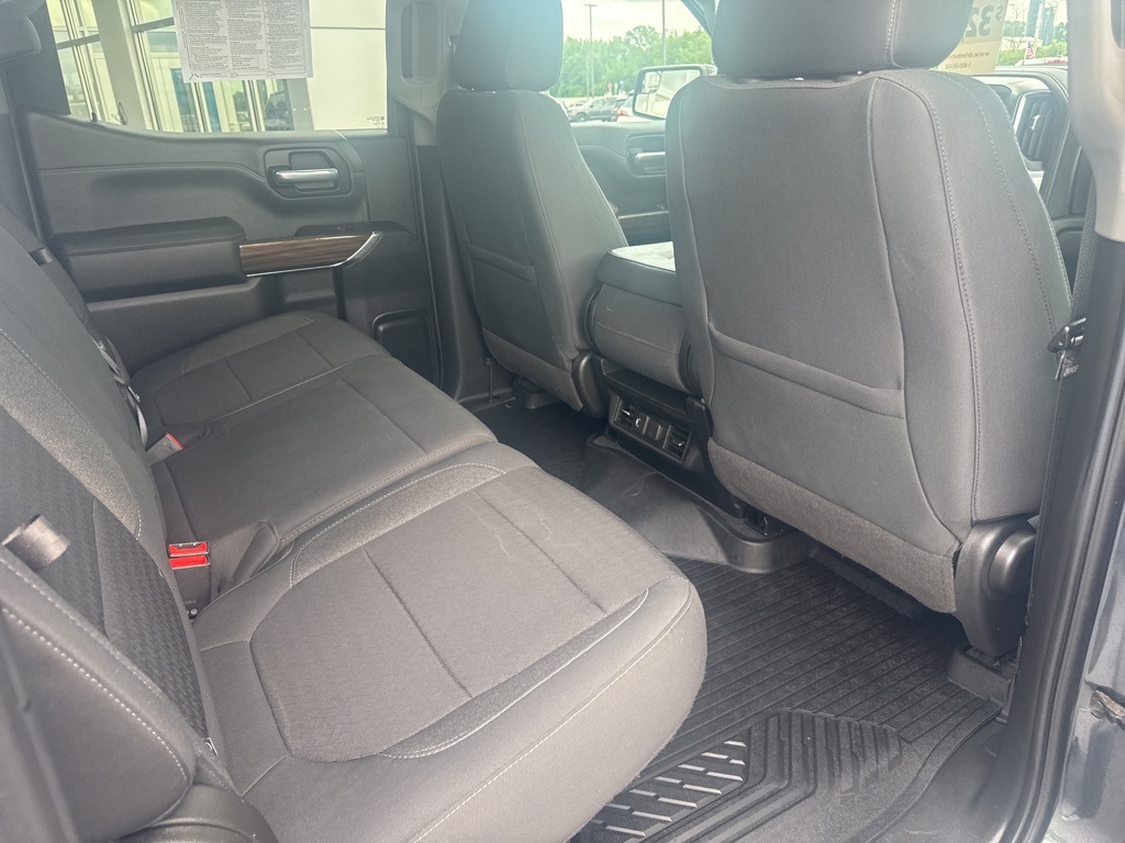 2020 Chevrolet Silverado 1500 RST photo 16
