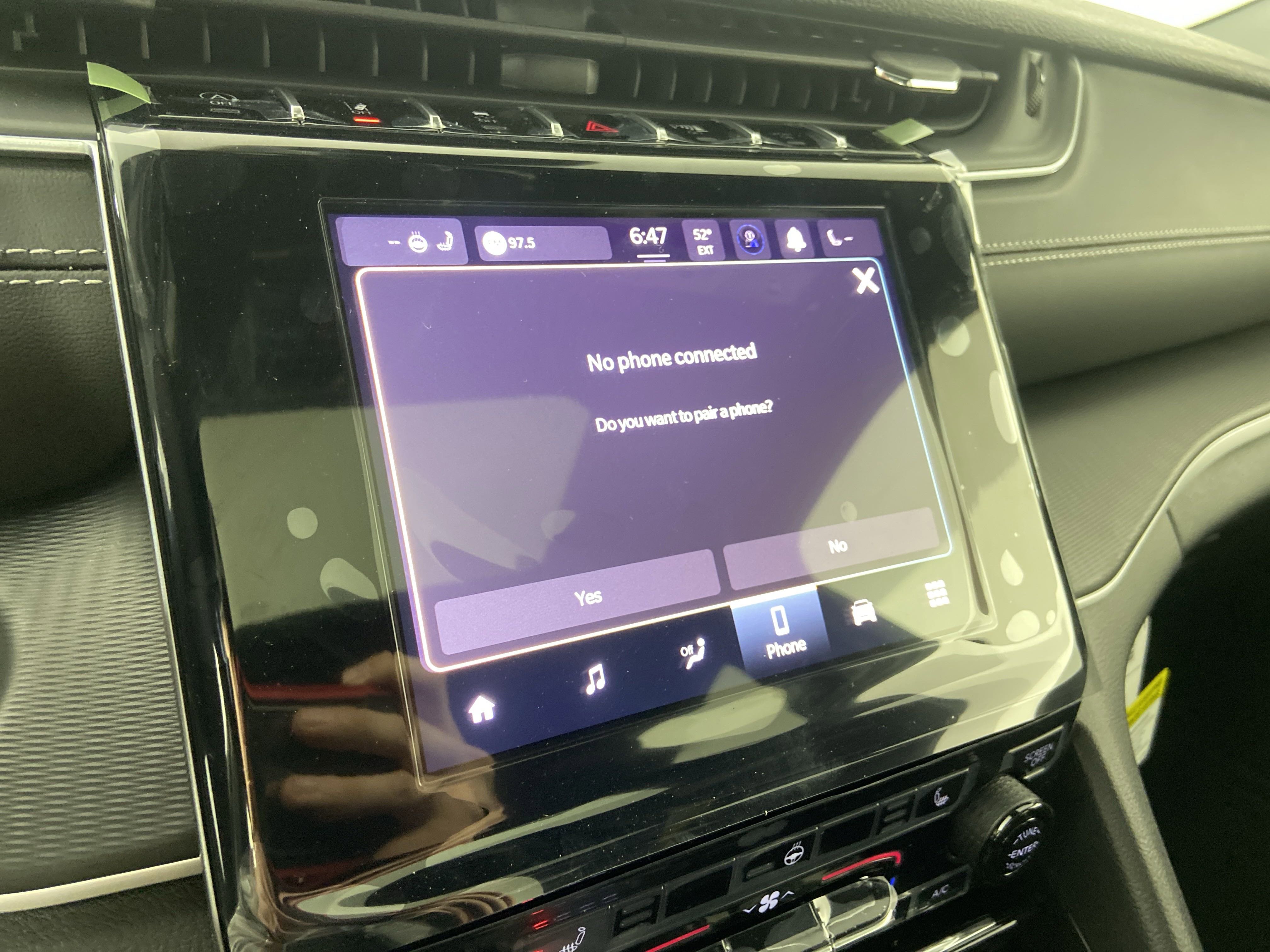 2025 Jeep Grand Cherokee Laredo Altitude photo 8