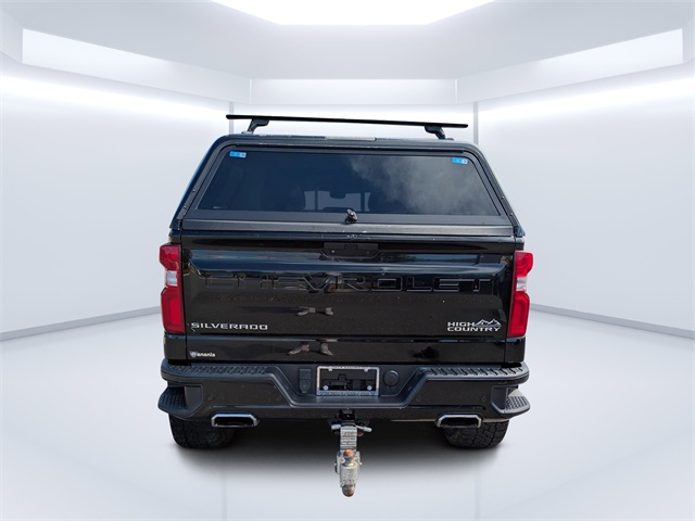 2020 Chevrolet Silverado 1500 High Country photo 3